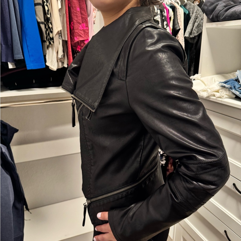 Lulu’s Black Leatherette Jacket - image 3